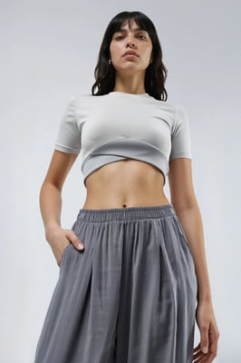 Weite gefaltete Hose