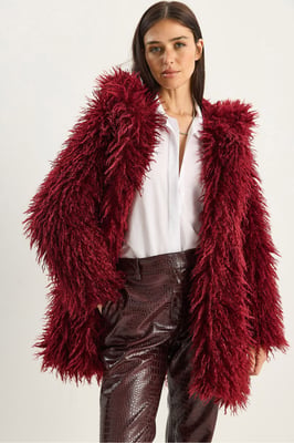 Oversized Kapuzenjacke aus Kunstfell