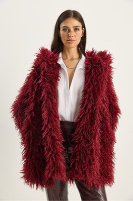 Oversized Kapuzenjacke aus Kunstfell