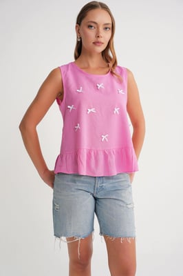 Bluse mit Rundhalsausschnitt und Schleifendetail