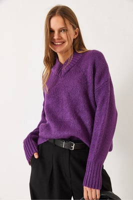 Lässiger V-Ausschnitt Rippstrickpullover