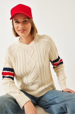 Musterierter V-Ausschnitt Fitted Strickpullover