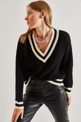 Strukturierter Ripp-V-Ausschnitt-Pullover