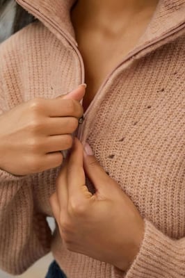 Basic Strickpullover mit Reißverschlusskragen
