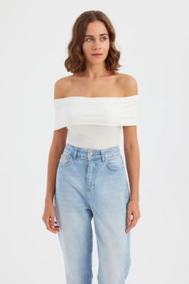 Schulterfreies, gerafftes Bodycon-Crop-Top