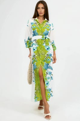 Blumenkleid mit Gürtel in Midi-Länge