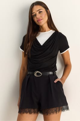 Hochtaillierte Weite Leg Shorts mit Spitze