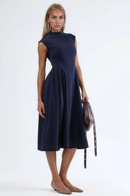 Texturiertes Panel-Midi-Kleid