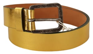 Metallischer Leder Gürtel mit goldener Schnalle