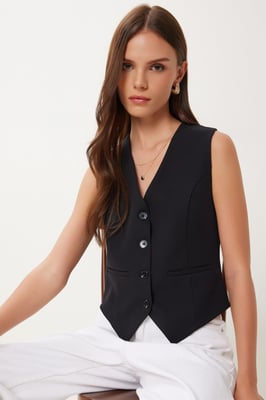 Crop-Button-Weste