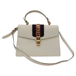 Gucci Medium Sylvie Henkeltasche aus weißem Leder