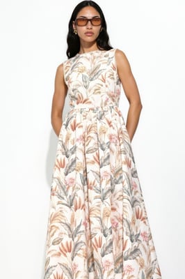 Baumwollkleid mit Spitzen details