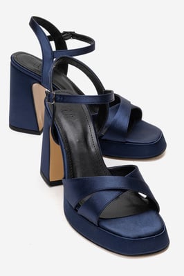Yvonne Plateau-Sandalen