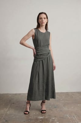 Ärmelloses A-Linien-Midi-Kleid