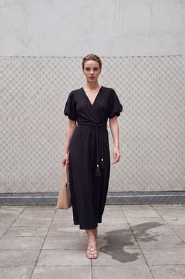 Gepolstertes V-Ausschnitt Maxi-Wickelkleid