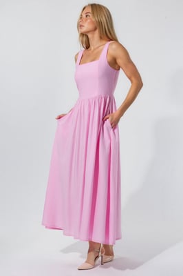 Kombinierbares Midi-Kleid mit quadratischem Kragen