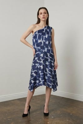 Asymmetrisches Satin-Blusen- und Midi-Rock-Set