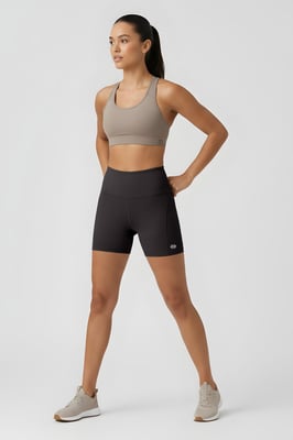 Kurze hochtaillierte Slim-Fit Leggings mit Gürtel