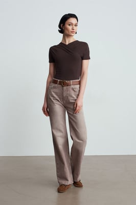 HochTaillierte Gerade Jeans