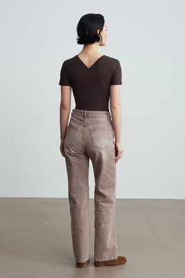 HochTaillierte Gerade Jeans