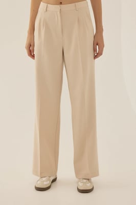 Hosen mit geradem Schnitt und mittlerer Taille mit Falten