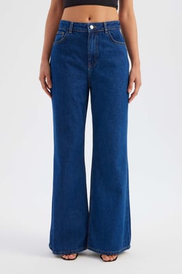 Hochtaillierte gerade Jeans