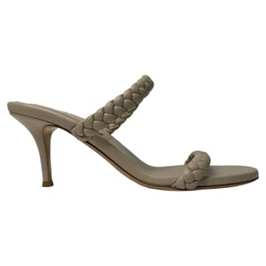 Gianvito Rossi Sandalen mit geflochtenem Riemen aus beigem Leder