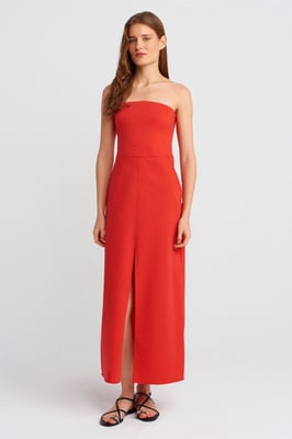 Trägerloses, tailliertes Midikleid mit Schlitz