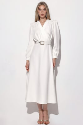 Gepflegtes A-Linien-Midikleid mit Gürtel
