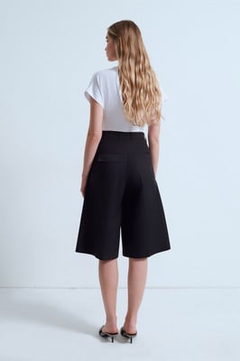 Hochtaillierte Baumwoll-Popeline Capri-Shorts
