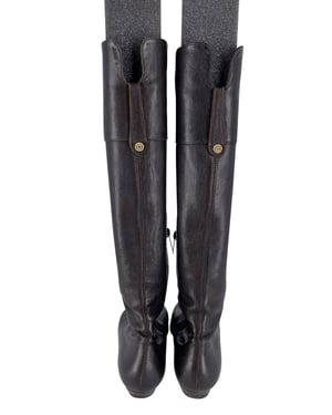 Jimmy Choo London Knielange Stiefel aus braunem Kalbsleder