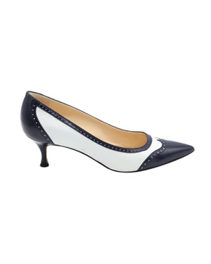 Manolo Blahnik Ancor Zweifarbige Spectator-Pumps aus Navyblauem Leder
