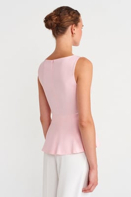 Fitted Seamless Peplum-Top