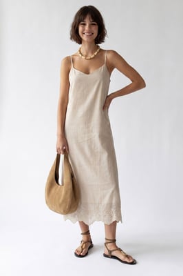 Besticktes A-Linien Midi Slipkleid