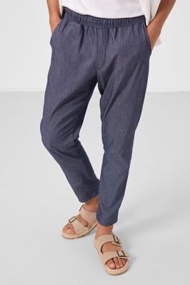 Herren Chinos aus Gabardine mit geradem Bein