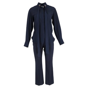 Chloé Blusen- und Hosen-Set mit Bindekragen aus marineblauer Viskose