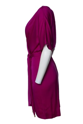 Diane von Furstenberg, rosa Seidenkleid mit Gürtel