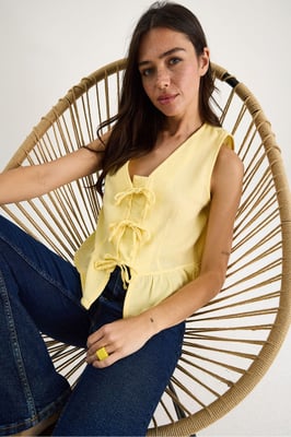 V-Ausschnitt Crepe-Bluse mit Schleife
