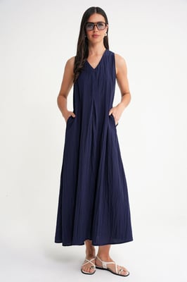 V-Ausschnitt Maxikleid