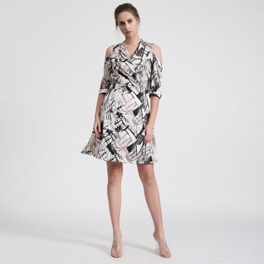 Geometrischer Druck Fledermaus Ärmel Wrap Effekt Kleid