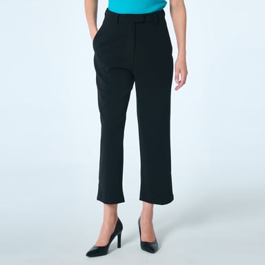 Schmal zulaufende Zigarettenhose