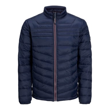 Bequeme Steppjacke für Herren von der Marke JACK & JONES. Sehr angenehm zu tragen, bequem und sportlich geschnitten zugleich. Zwei Seitentaschen bieten sicheren Platz für Habseligkeiten. Weiche, atmungsaktive Baumwolle und präzise Verarbeitung kennzeichne