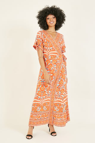 Orangefarbenes Kleid mit Blumen Yumi