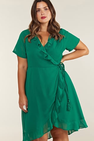 Robe portefeuille grande taille verte à volants et houppes