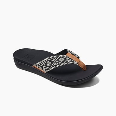 Spring Woven Black/White Sandal