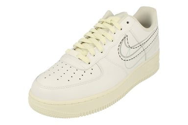 Nike Damen Air Force 1 07 Trainer Weiß