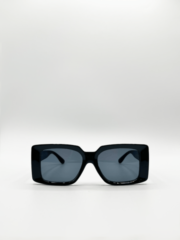 Oversized Square Frame in Black