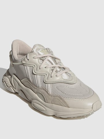 Damen Adidas Originals Ozweego Turnschuhe in Beige