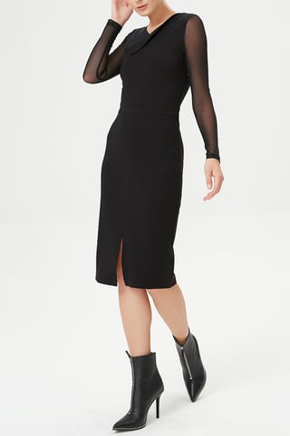 Tailliertes Kleid aus Jersey und Mesh