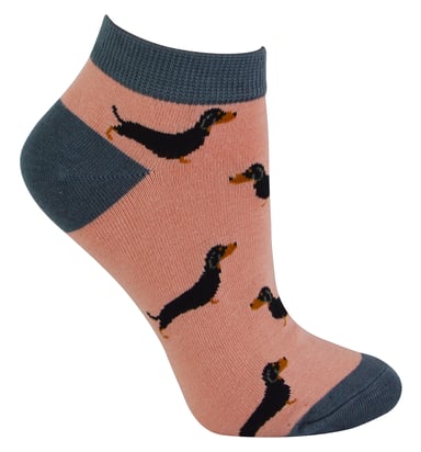 Damen Bambus Trainer Socken | Miss Sparrow | Atmungsaktive Low Cut Socken für Frauen - Sausage Dogs (Pink)